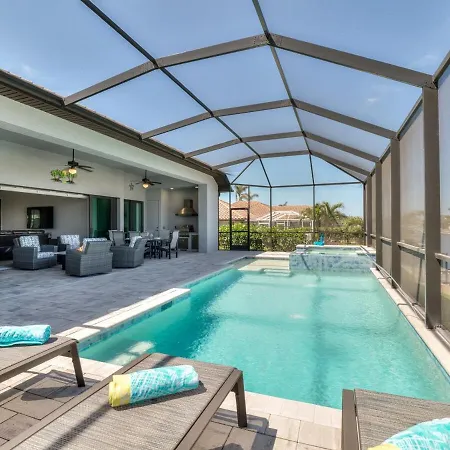 Villa Coral Paradise With A Boat Dock!
